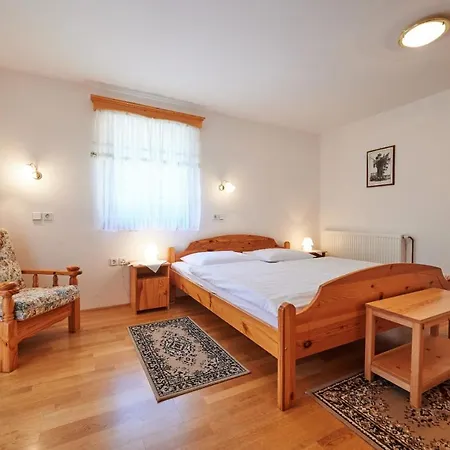 Farm stay Turisticna Kmetija Stoglej